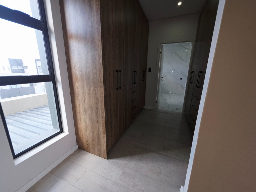 4 Bedroom Property for Sale in Sandown Western Cape